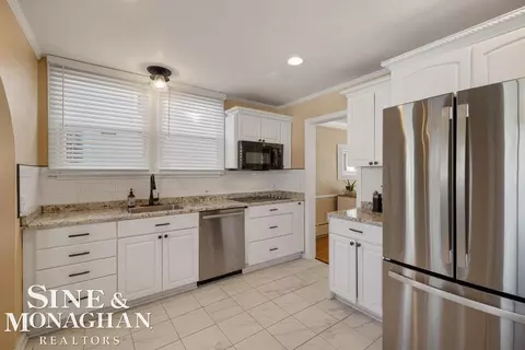 Kitchen - 1264 Bishop, Grosse Pointe Park, MI 48230 photo 1 of 3