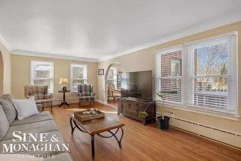 Living - 1264 Bishop, Grosse Pointe Park, MI 48230 photo 3 of 3
