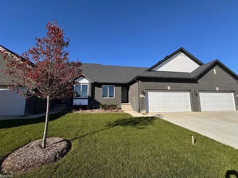 26177 Juliagrove UNIT 46 - BUILDING #12, New Baltimore, MI 48051