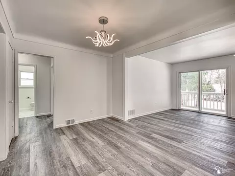 Dining - 5400 E Albain, Monroe, MI 48161 photo 2 of 3