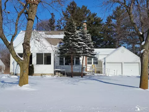 Exterior - 5400 E Albain, Monroe, MI 48161 photo 4 of 8