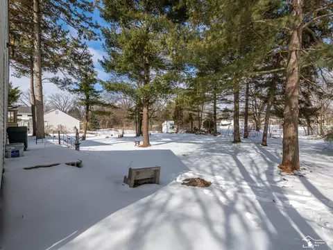 Exterior - 5400 E Albain, Monroe, MI 48161 photo 7 of 8