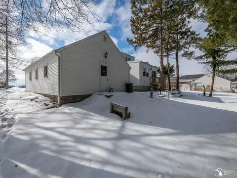 Exterior - 5400 E Albain, Monroe, MI 48161 photo 2 of 8