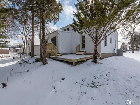Exterior - 5400 E Albain, Monroe, MI 48161 photo 1 of 8
