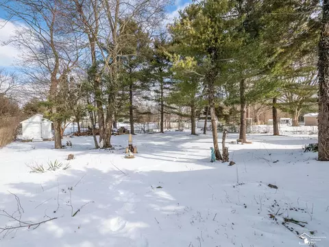 Exterior - 5400 E Albain, Monroe, MI 48161 photo 6 of 8