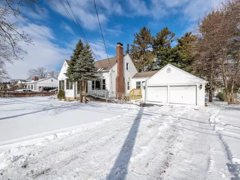 Exterior - 5400 E Albain, Monroe, MI 48161 photo 8 of 8