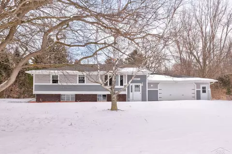 7600 Forest, Unionville, MI 48767