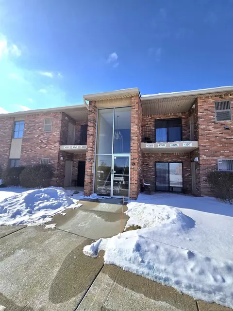 43243 Cape #6, Sterling Heights, MI 48313