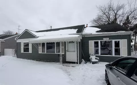 27321 Grandmont, Roseville, MI 48066