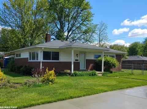 22324 Spitzley, Clinton Township, MI 48035