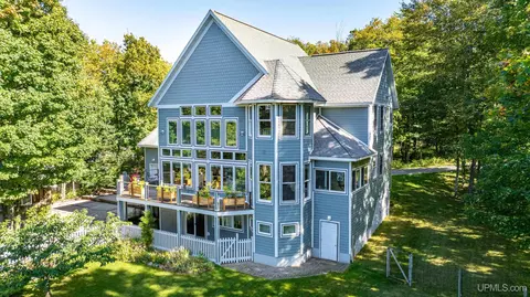 59357 N Lakeshore, Calumet, MI 49913