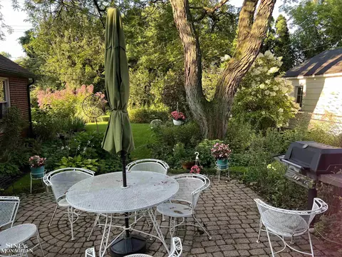 419 Maison, Grosse Pointe Farms, MI 48236 photo 34