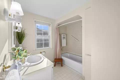 419 Maison, Grosse Pointe Farms, MI 48236 photo 25
