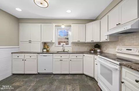 419 Maison, Grosse Pointe Farms, MI 48236 photo 7