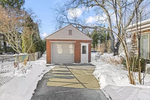 419 Maison, Grosse Pointe Farms, MI 48236 photo 42