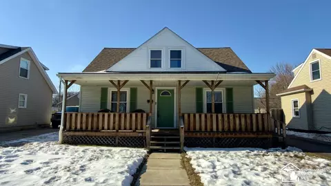 958 Woodville, Monroe, MI 48161