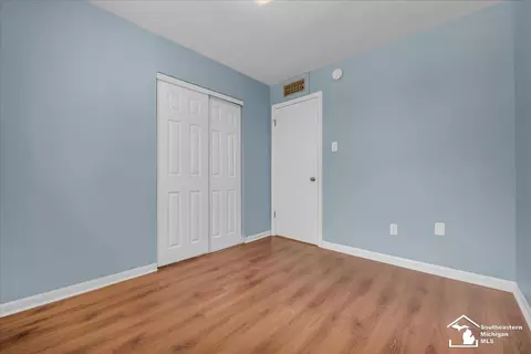 9255 Syracuse, Taylor, MI 48180 photo 13