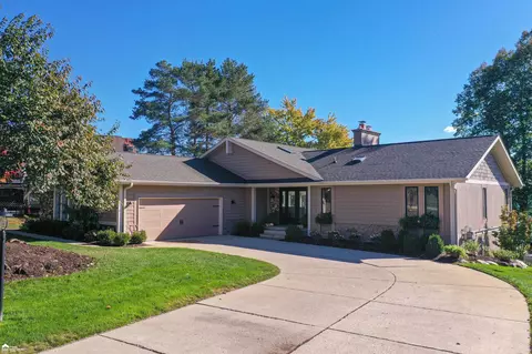 15185 Pinewood, Linden, MI 48451