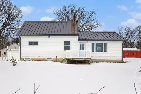 2410 W Pinconning, Rhodes, MI 48652