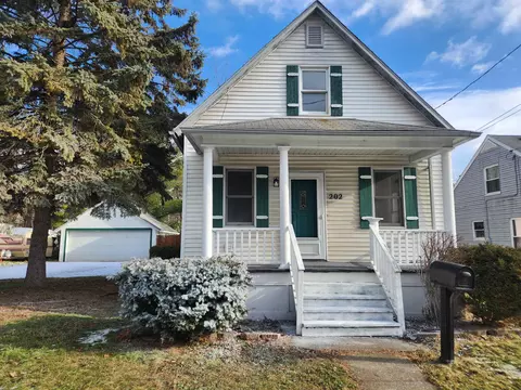 202 S Wheeler, Saginaw, MI 48602
