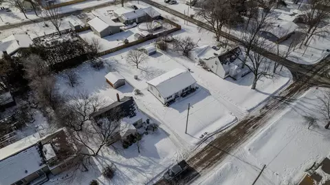 View/Area - 205 W 4th, Gladwin, MI 48624 photo 2 of 8