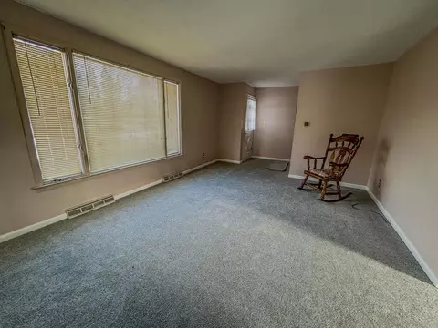 Living - 205 W 4th, Gladwin, MI 48624 photo 3 of 3