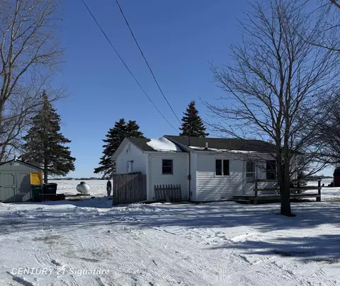 6867 S 7 Mile, Freeland, MI 48623