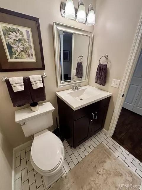 Bath - 235 Balsam, Ishpeming, MI 49849 photo 1 of 8