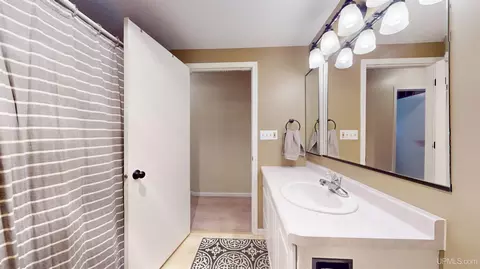 Bath - 235 Balsam, Ishpeming, MI 49849 photo 6 of 8
