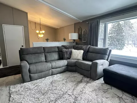Living - 18 Partridge, Ishpeming, MI 49849 photo 4 of 7