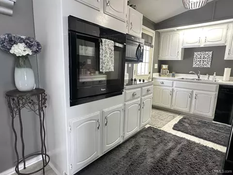 Kitchen - 18 Partridge, Ishpeming, MI 49849 photo 1 of 4