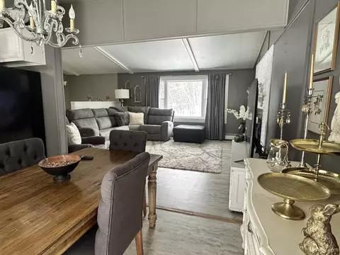 Dining - 18 Partridge, Ishpeming, MI 49849 photo 2 of 2