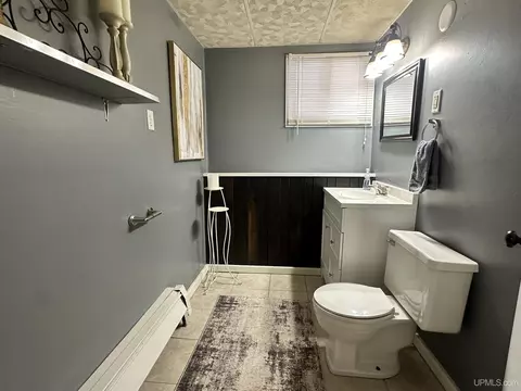 Bath - 18 Partridge, Ishpeming, MI 49849 photo 5 of 5