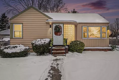905 N Dewitt, Bay City, MI 48706