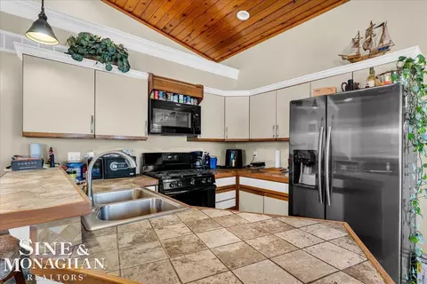 Kitchen - 7846 Stark, Clay, MI 48001 photo 6 of 6