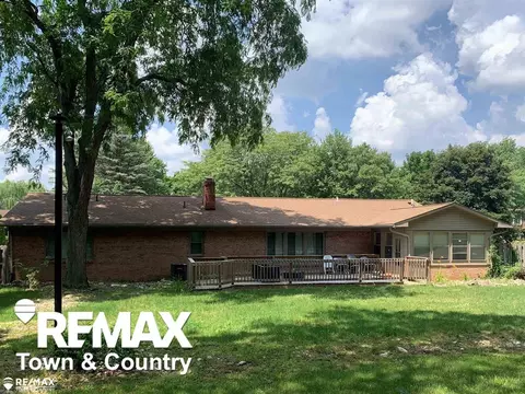 Exterior - 1260 Springborrow, Flint, MI 48532 photo 3 of 4