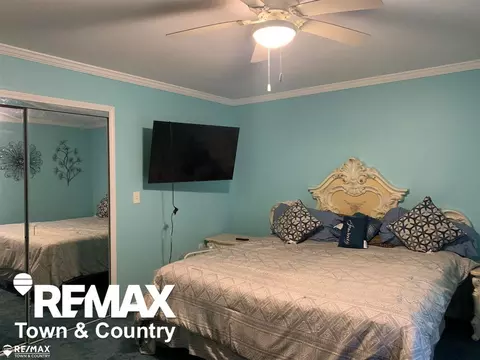 Bedroom - 1260 Springborrow, Flint, MI 48532 photo 3 of 6