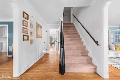 Entry Way - 552 Middlesex, Grosse Pointe Park, MI 48230 photo 2 of 2