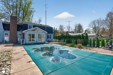 Exterior - 8454 Wesley, Flushing, MI 48433 photo 14 of 21
