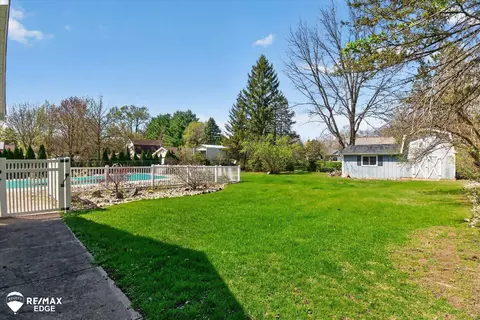 Exterior - 8454 Wesley, Flushing, MI 48433 photo 16 of 21