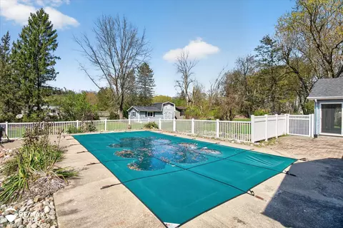 Exterior - 8454 Wesley, Flushing, MI 48433 photo 13 of 21