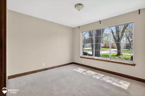 Bedroom - 8454 Wesley, Flushing, MI 48433 photo 1 of 9