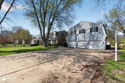 Exterior - 8454 Wesley, Flushing, MI 48433 photo 3 of 21