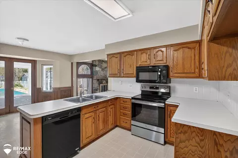 Kitchen - 8454 Wesley, Flushing, MI 48433 photo 2 of 7