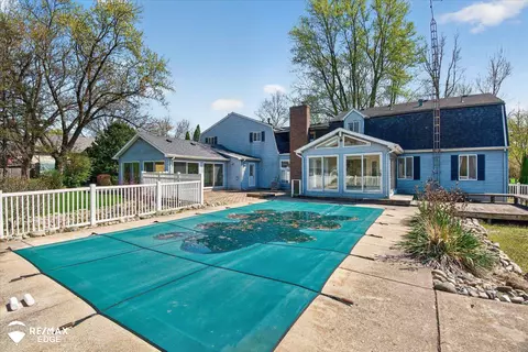 Exterior - 8454 Wesley, Flushing, MI 48433 photo 15 of 21