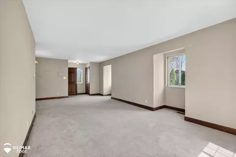Living - 8454 Wesley, Flushing, MI 48433 photo 6 of 7