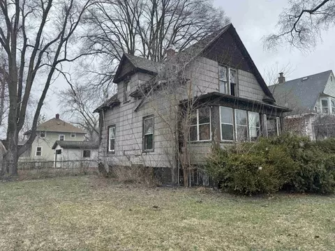 703 N Bond, Saginaw, MI 48602
