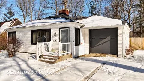 4010 Oak, Midland, MI 48642