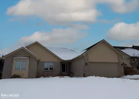 28508 Wales, Chesterfield, MI 48047