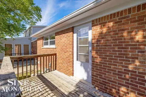 Exterior - 1793 Roslyn, Grosse Pointe Woods, MI 48236 photo 5 of 7